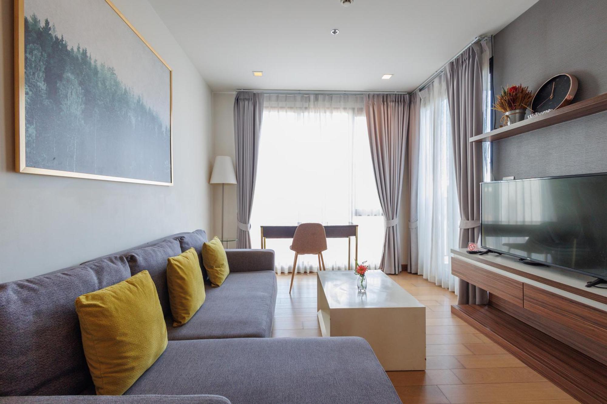 The Astra Condo City Center Чиангмай Экстерьер фото